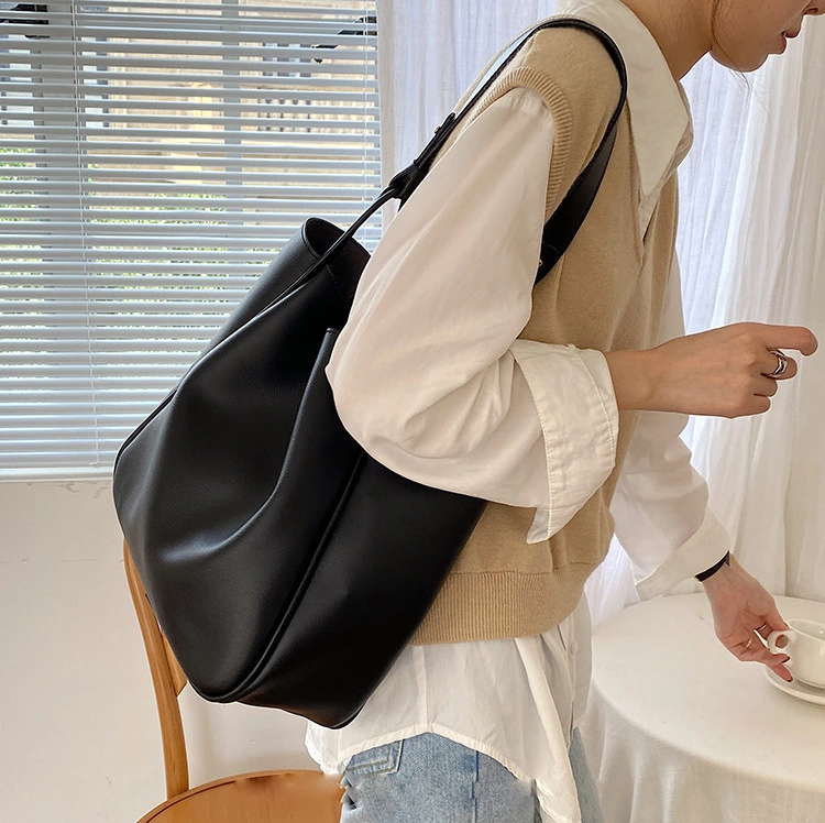 New Simple Casual Messenger Bag