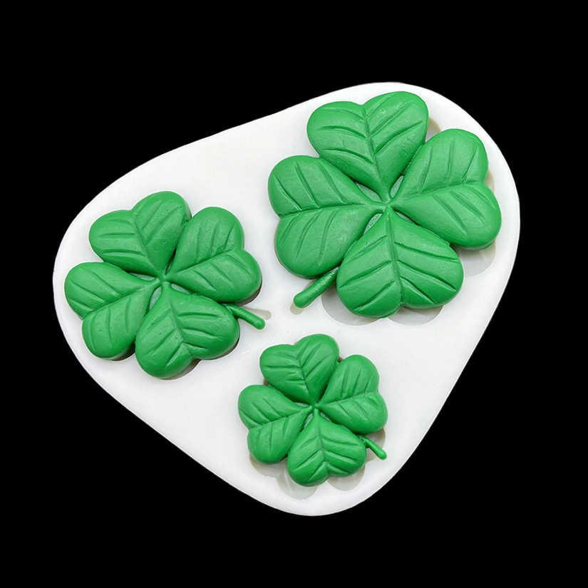 Silicone Mold For Four-leaf Cake