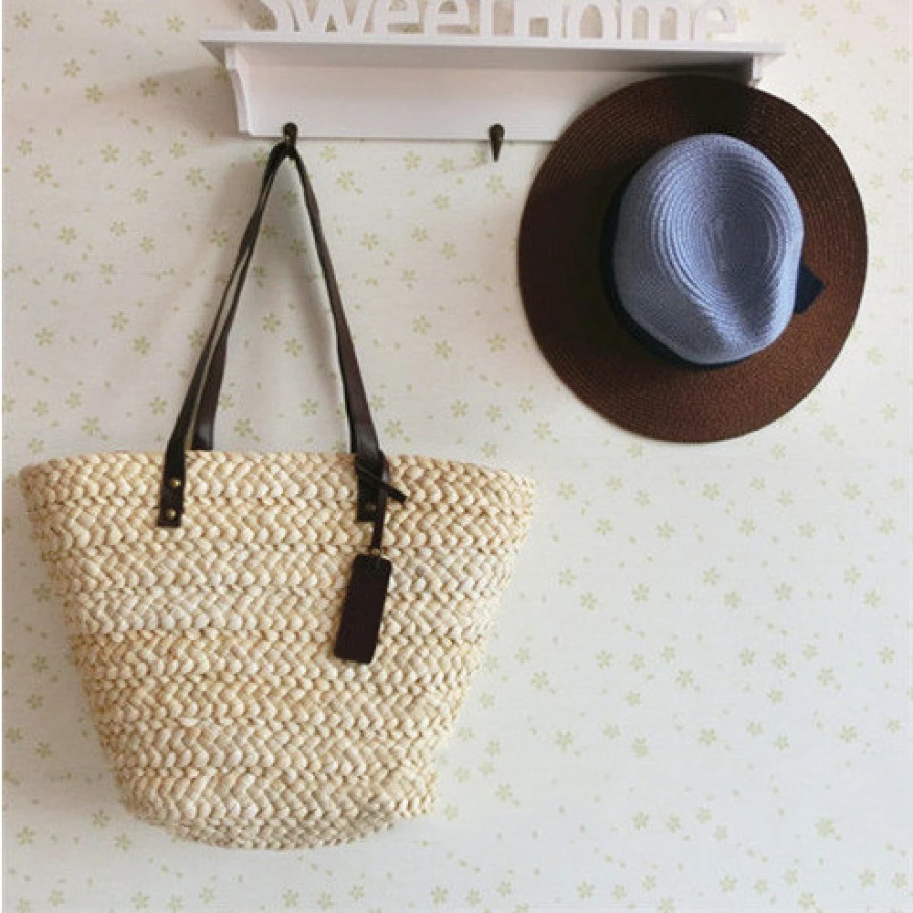 Elegant Women's Woven Shoulder Straw Bag