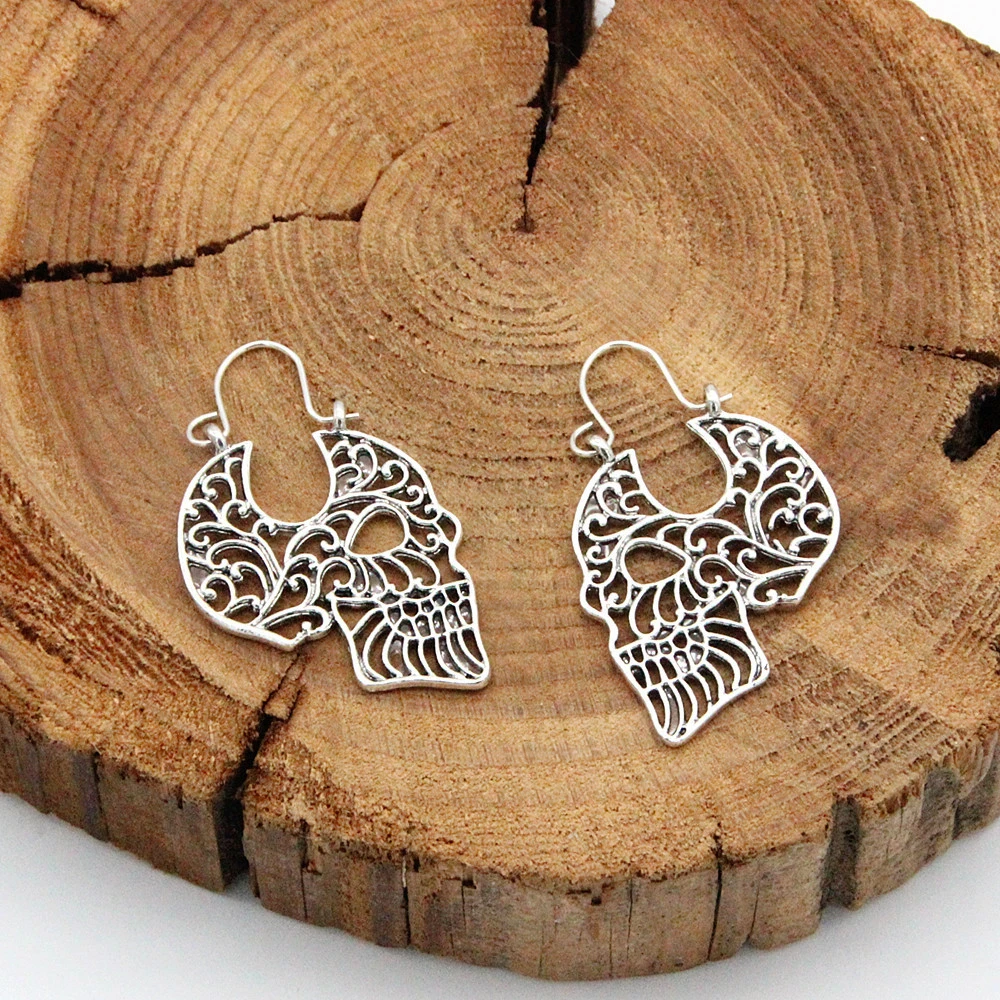 Creative Vintage Openwork Carved Skull Earrings