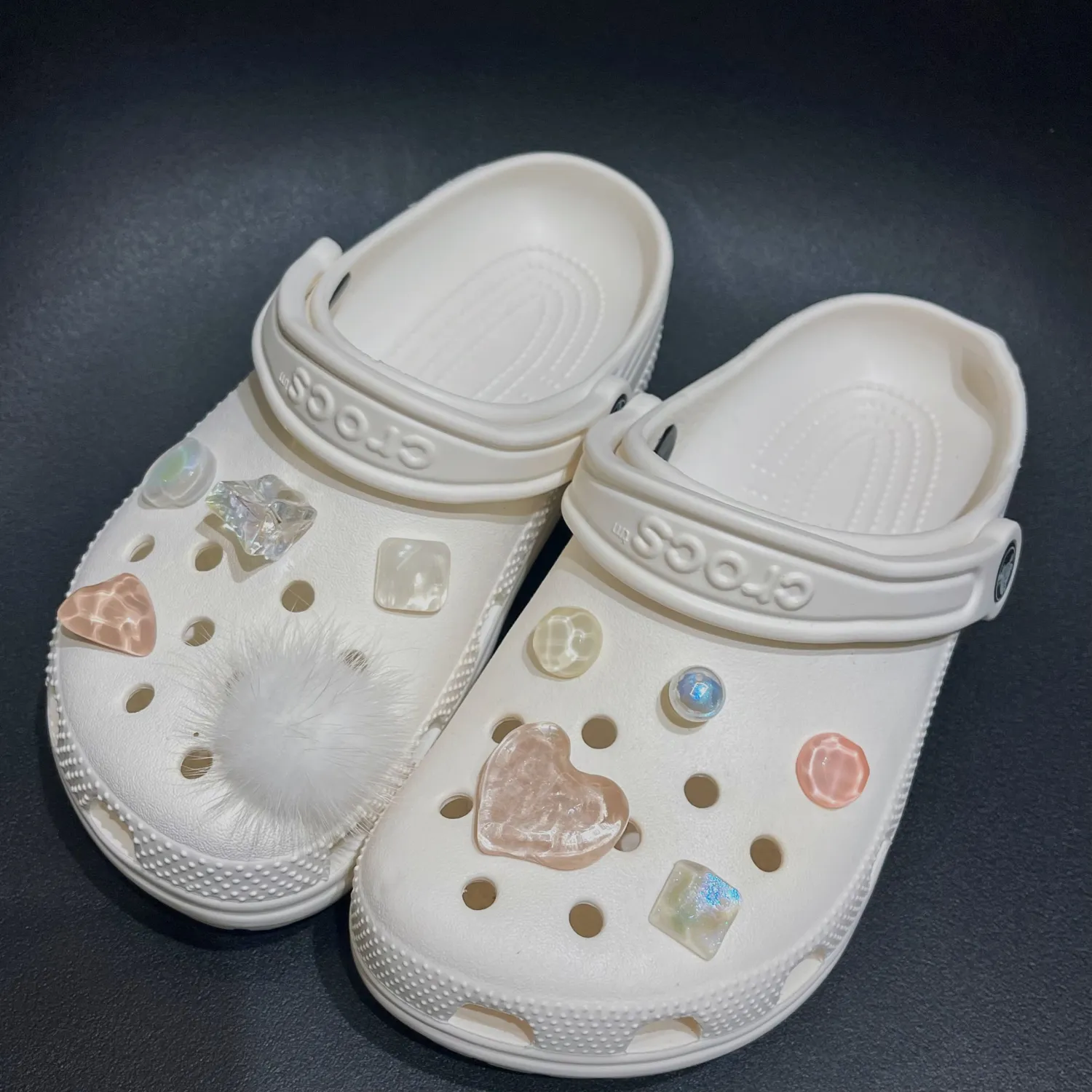 Hole Shoes Ice Snowball Buckle
