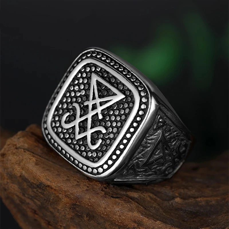 Men's Fashion Simple Titanium Satan Sheep Head Logo Ring