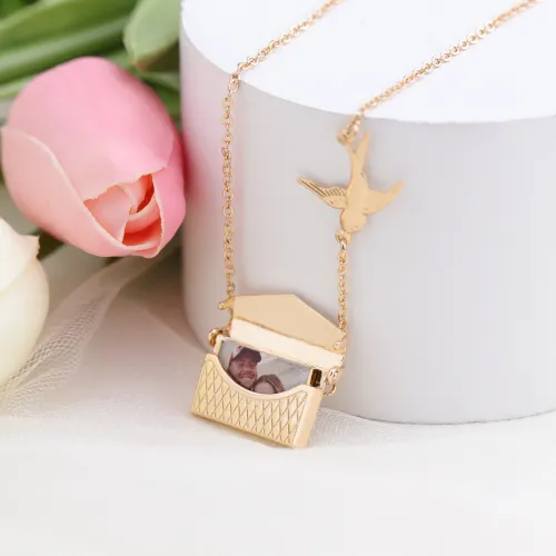 Gemszoo Personalized Letter Envelope Photo Locket Necklace Engraved Picture Custom Pendant for Women Mother Girls