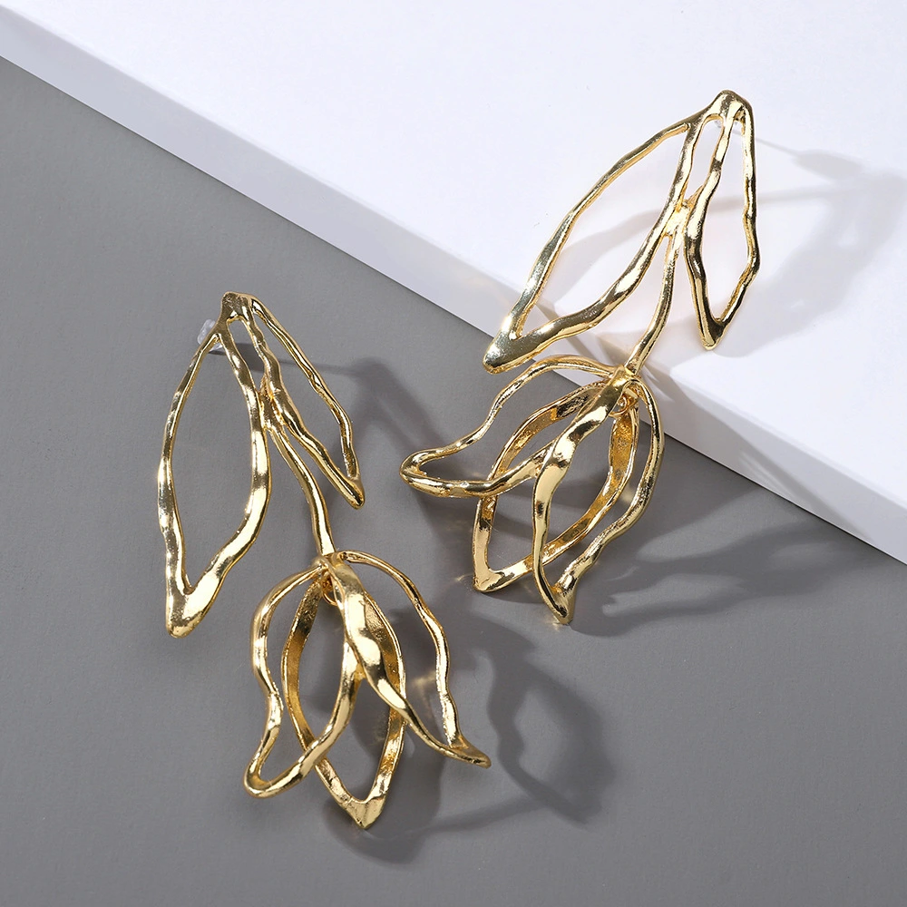 Fashion Geometric Metal Leaf Earrings Female