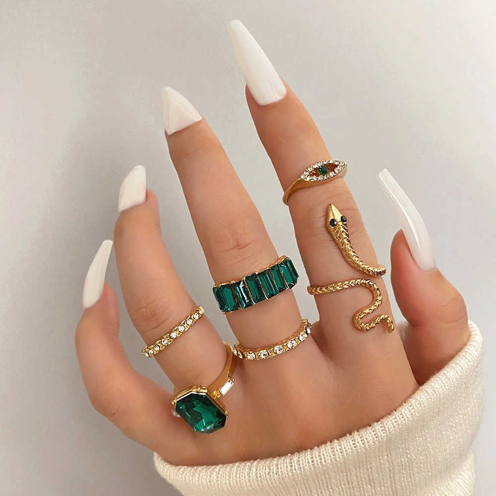 Women's Fashion Geometric With Green Rhinestone Ring Set