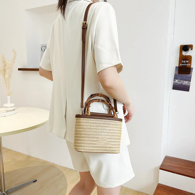 Women's Fashion Bamboo Handle Woven Bag