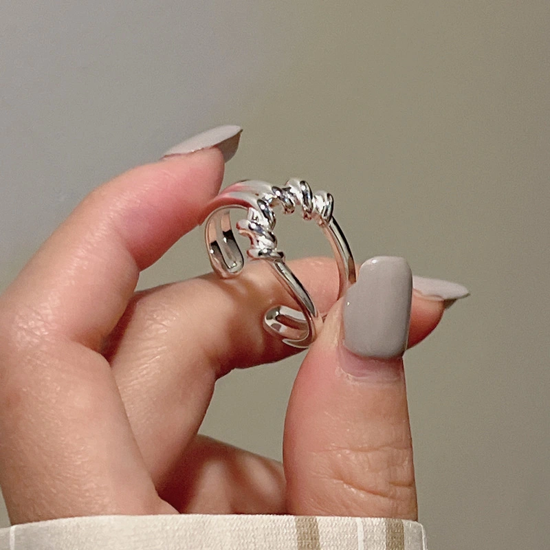 Women's Fashion Personality Knot Twist Ring