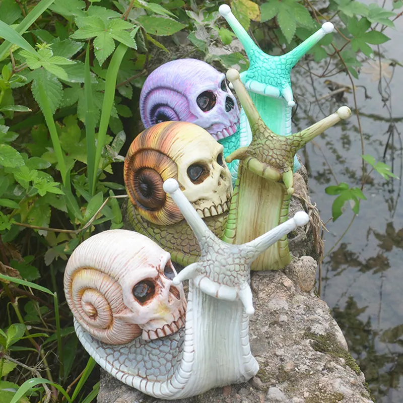 Halloween Skeleton Snail Skull Sculpture Gothic Garden Home Decoration Resin Crafts