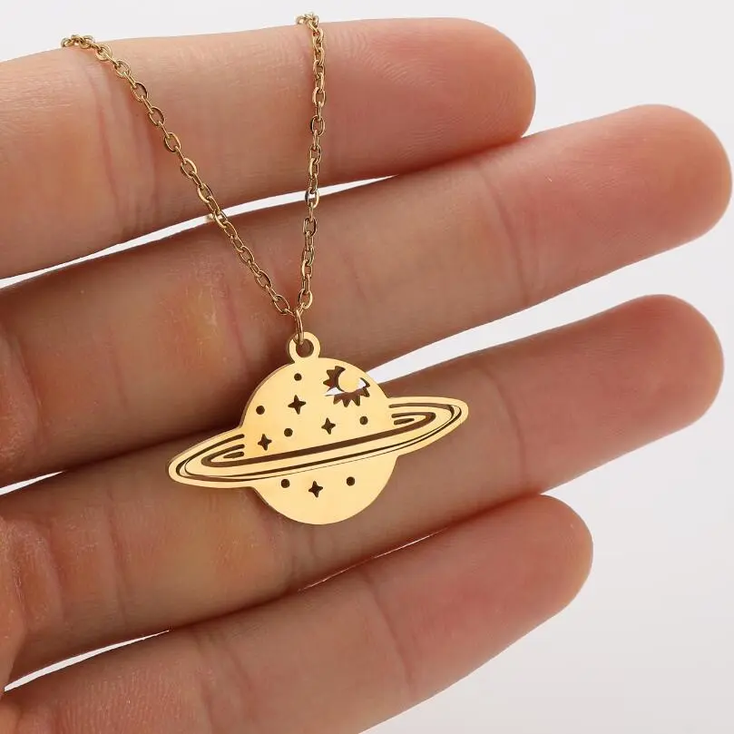 Fashion Geometric Round Hollow Star Moon Necklace