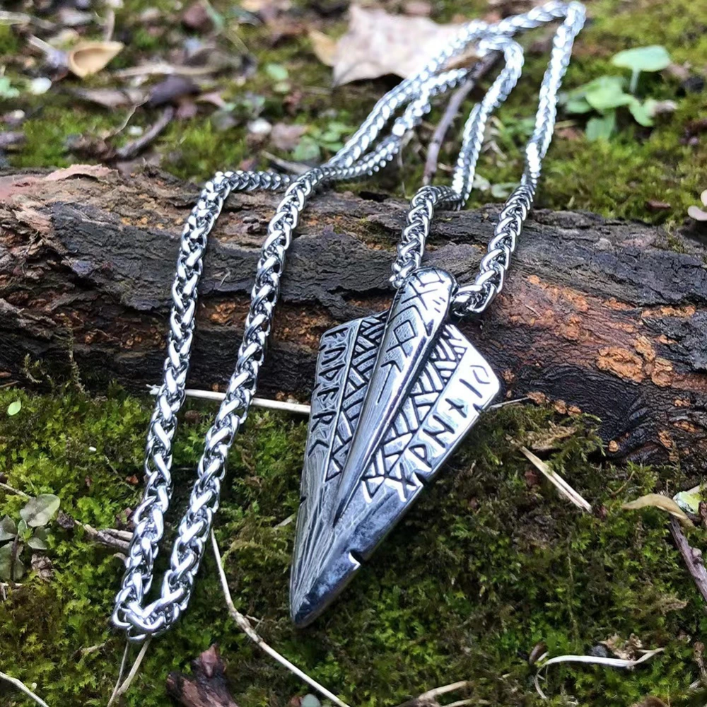 Stainless Steel Arrow Double-sided Pendant