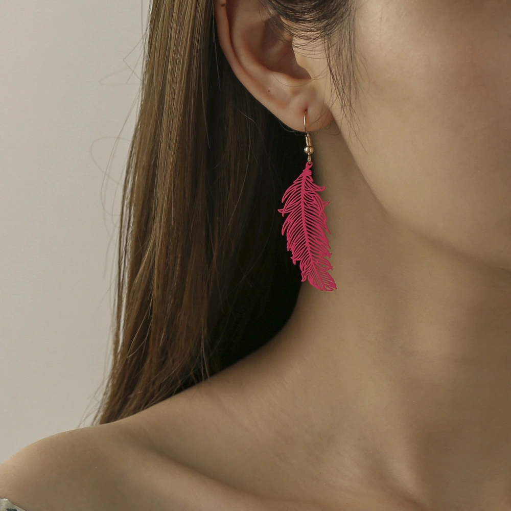 Women's Airy And Versatile Hollow Feather Earrings