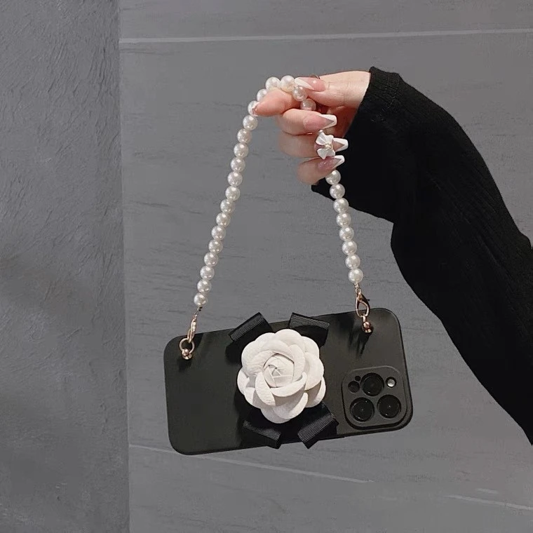 Temperament Camellia Pearl Chain Phone Case Soft Shell