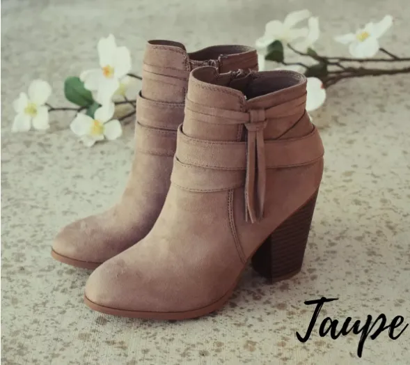 Haloumoning Womens Ankle Boot Block Stacked Zip Up Pointed Toe Low Heel Booties