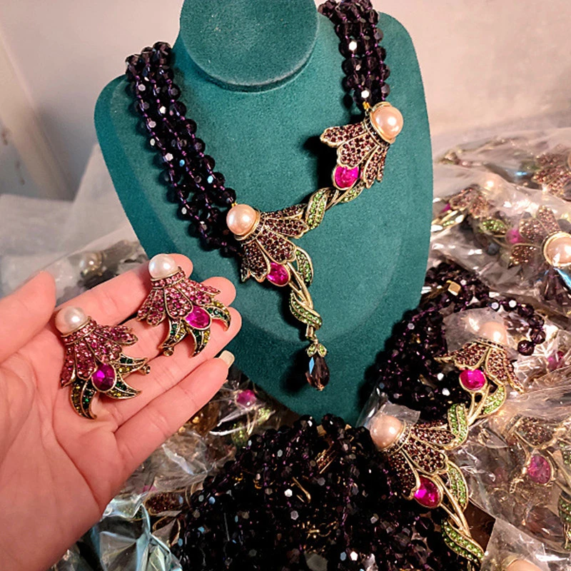 Vintage Purple Crystal Flowers And Leaves Heavy Industry Necklace