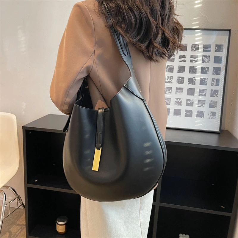 Fashion Shoulder Bag Versatile Commuting