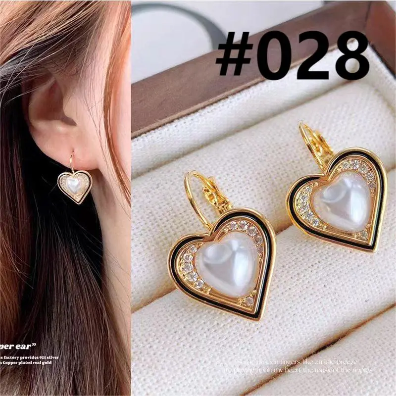 Heart-shaped Pearl Hoop Earrings