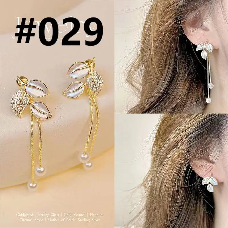 Leaf-shaped Zircon Pearl Tassel Earrings