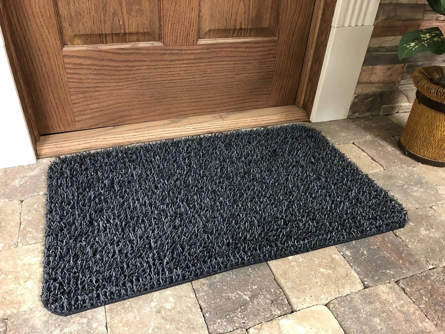 CLEAN MACHINE 10376908 High Traffic AstroTurf Dirt Trapper Doormat, 17.5" x 29.5", Charcoal