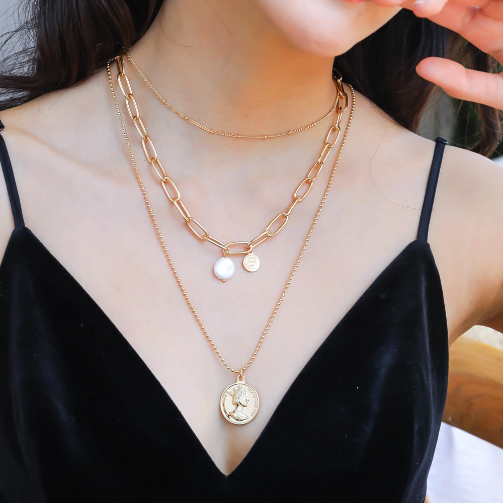 Design Elizabeth Vintage Coins Pendant Baroque Imitation Pearl Multi-layer Necklace Clavicle Chain