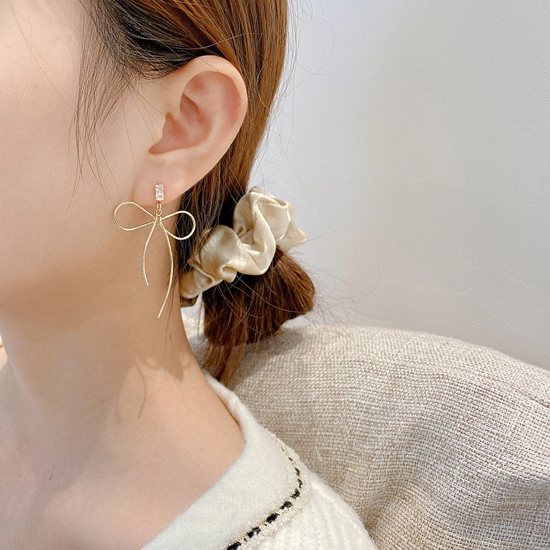 Show Face Thin Simple Personality Earrings Korean Fashion