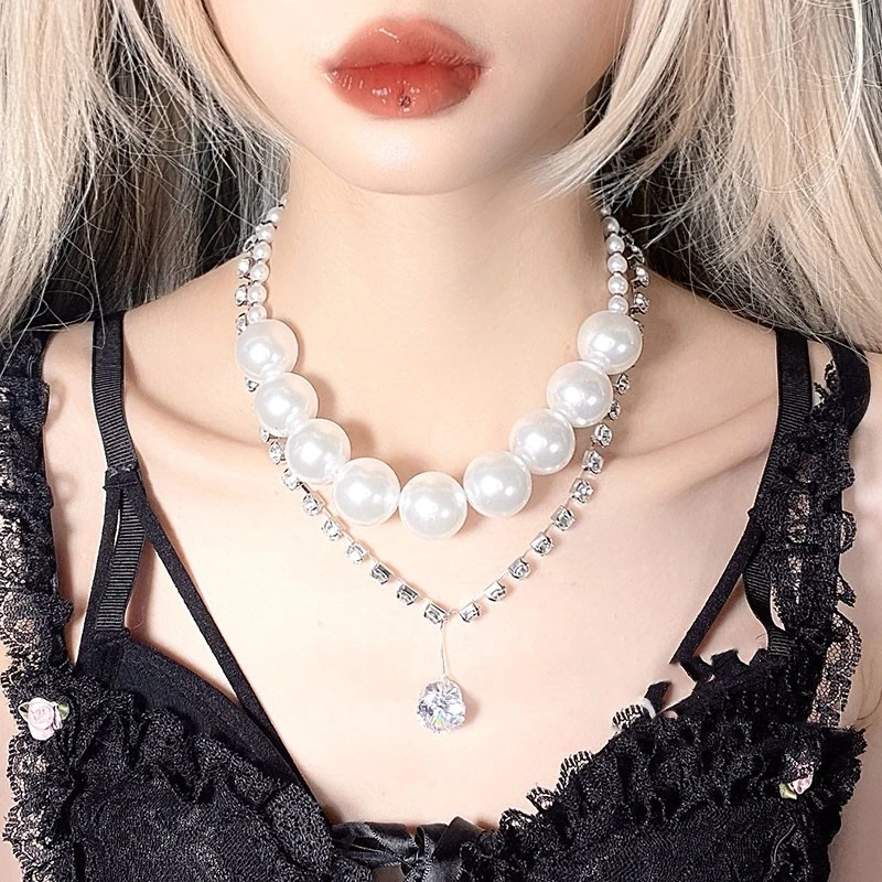 A Niche High-end Fashion Pearl Zircon Necklace For Women