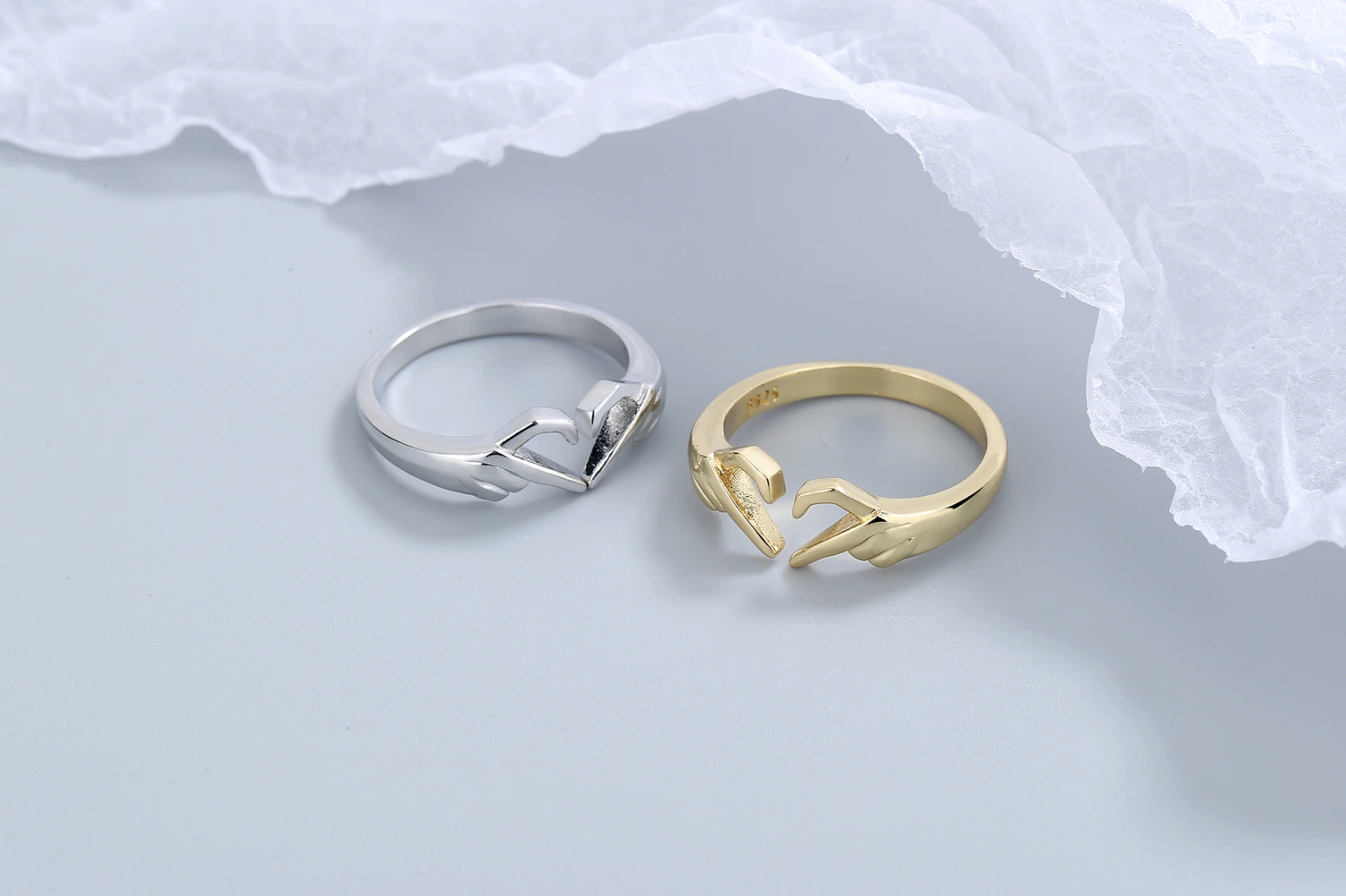 Popular 2023 Couple Hands Heart to Heart Ring Fashion Ring Jewelry Adjustable Women's Handwear