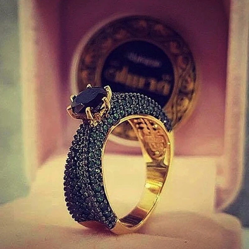 Black Crystal Full Circle Diamond Studded Female Ring