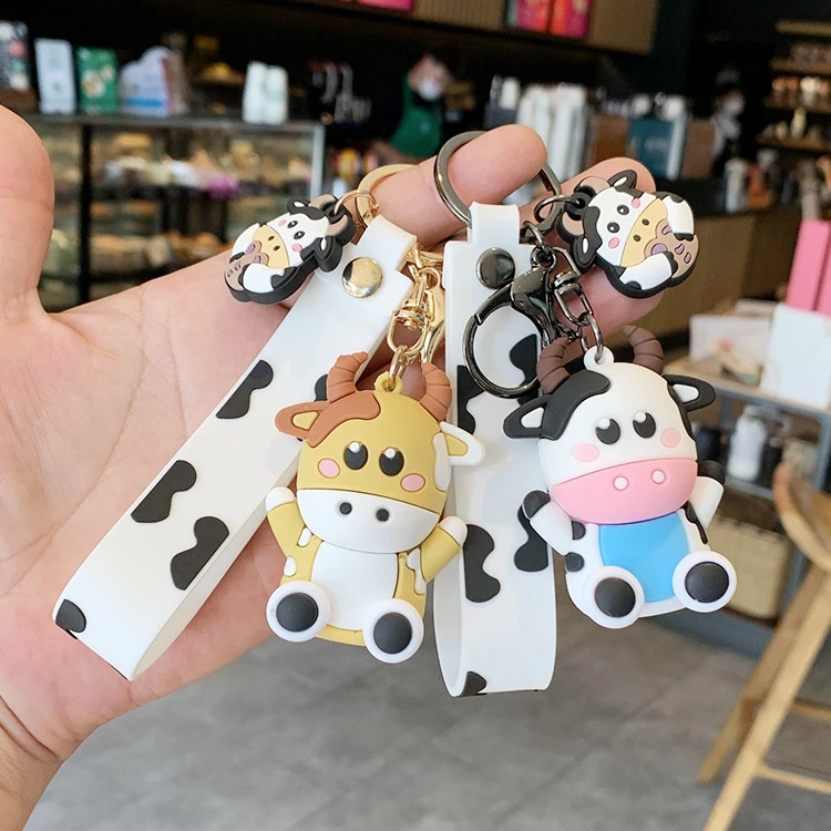 Women's Fashion Simple Cartoon Cow Keychain