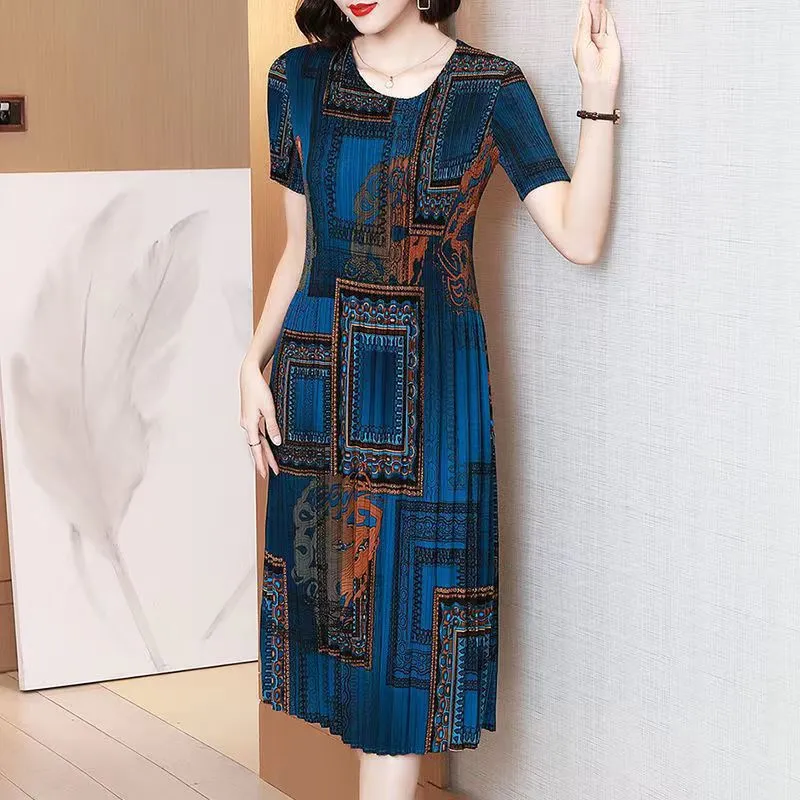 2023 Summer Korean version of fashion retro foreign size, thin skirt, round neck casual print dress women's tide