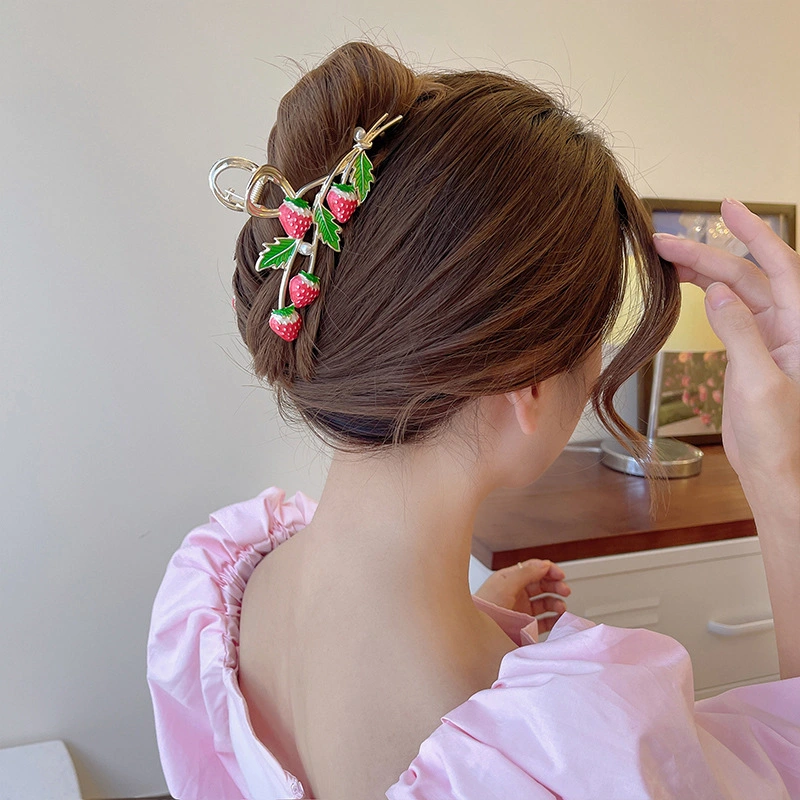 Women's Fashion Temperament Strawberry Styling Hairpin