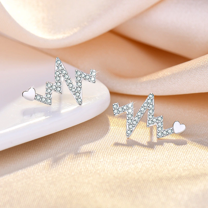 Female Love Heart-shaped Stud Earrings Full Of Diamond Accessories