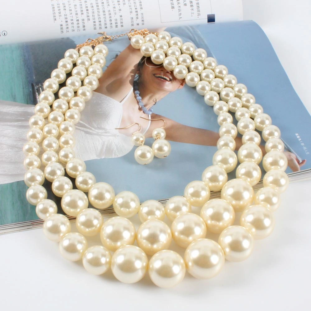 Exaggerated Fashion Pearl Short Multi-layer Clavicle Chain Simple