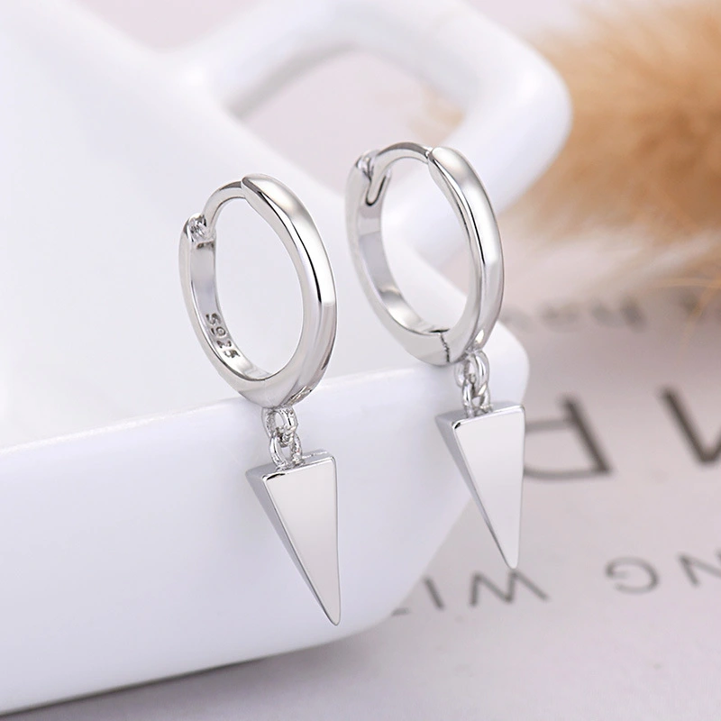 Light Luxury Glossy Tapered 925 Silver Needle Earrings