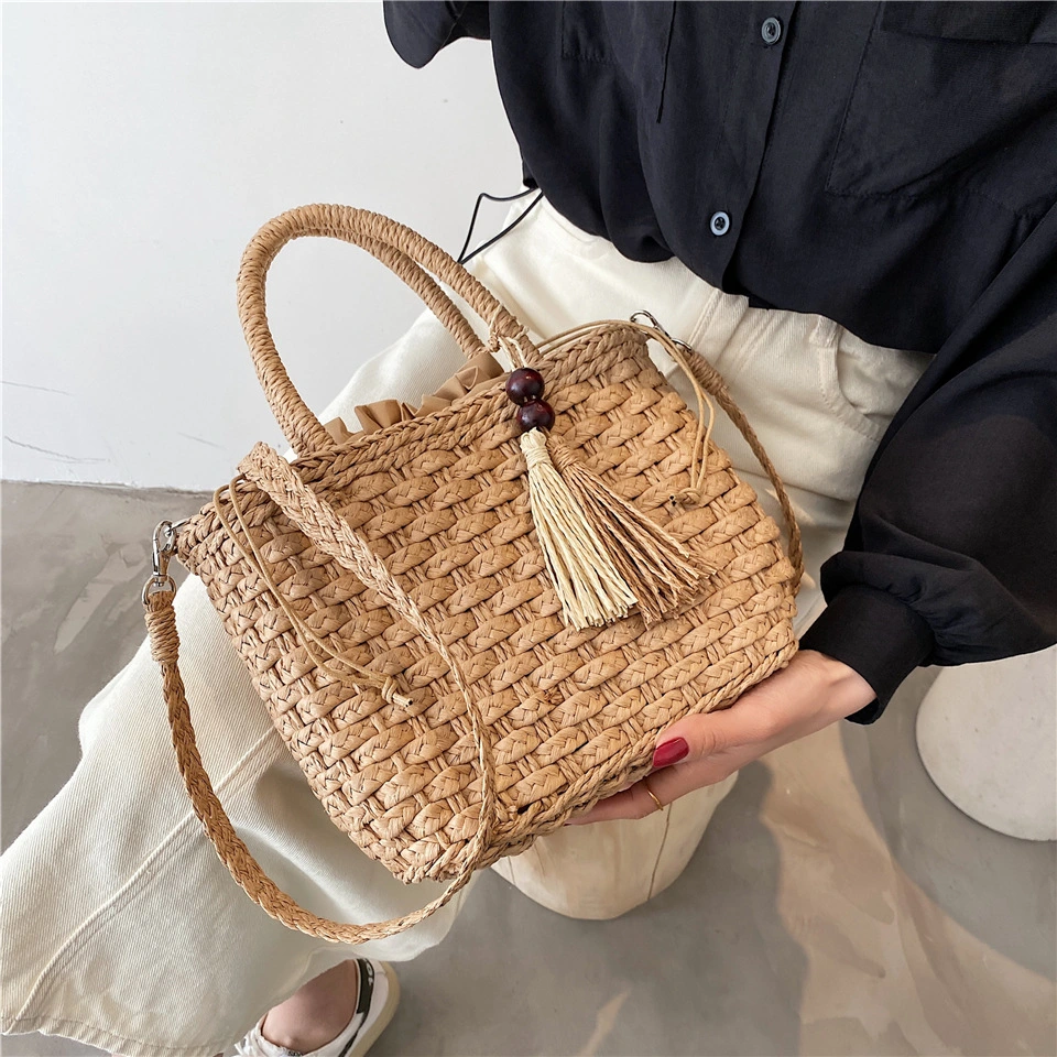 Western Style Straw Woven Bucket Bag