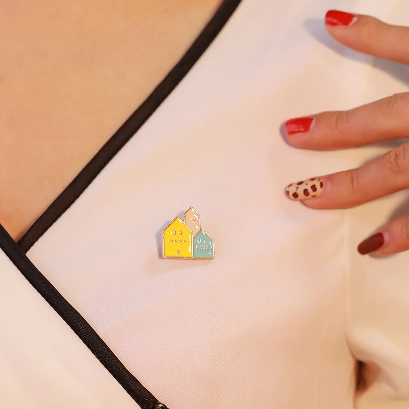 Creative Small House Brooch Collar Pin