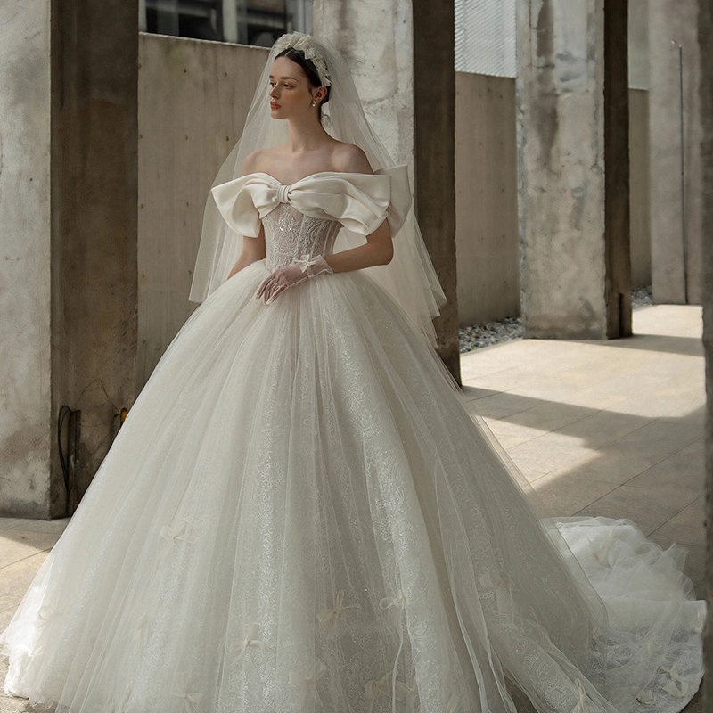 Ladies' Style Bridal Retro Style Large Tail Dress