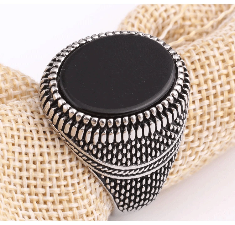 Vintage Ring With Black Gemstones Men's Fashion Ring