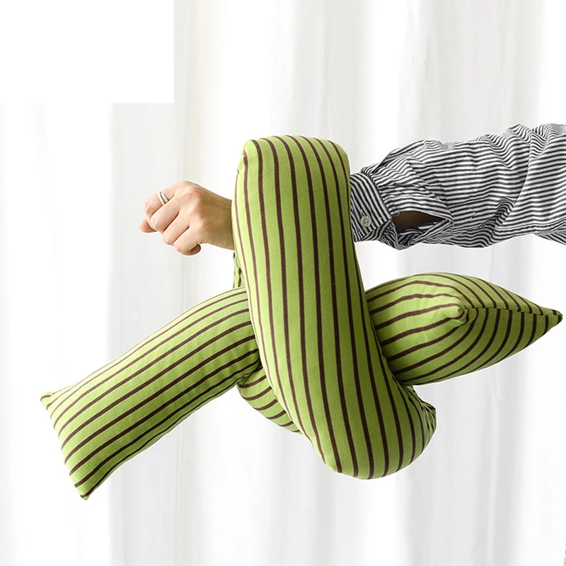 Knotted Waist And Shoulder Multifunctional Fun Pillow