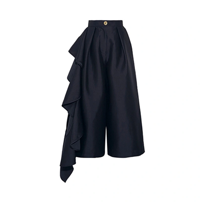 Irregular cropped trousers