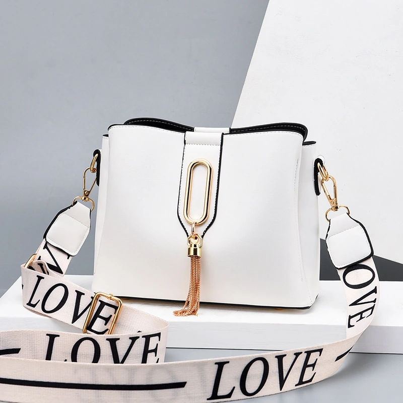 Fashion Atmosphere All-match Shoulder Bag Multi-Compartment Messenger Bag