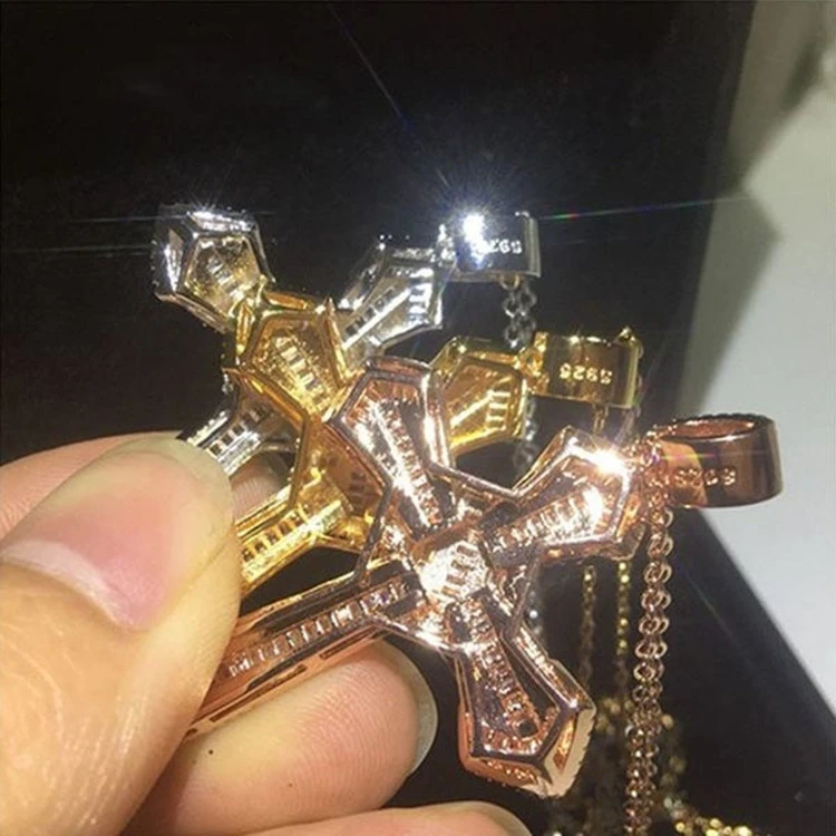 Fashion Shining Multi-Diamond Tri-color Cross Pendant For Men And Women