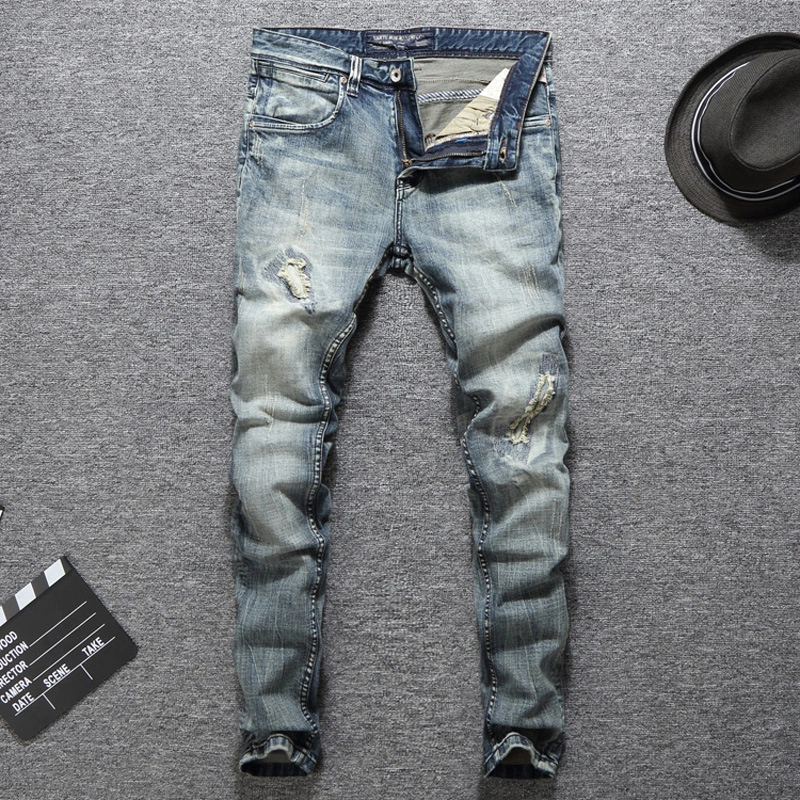 Men's Washed Blue Patch Elastic Straight Leg Jeans