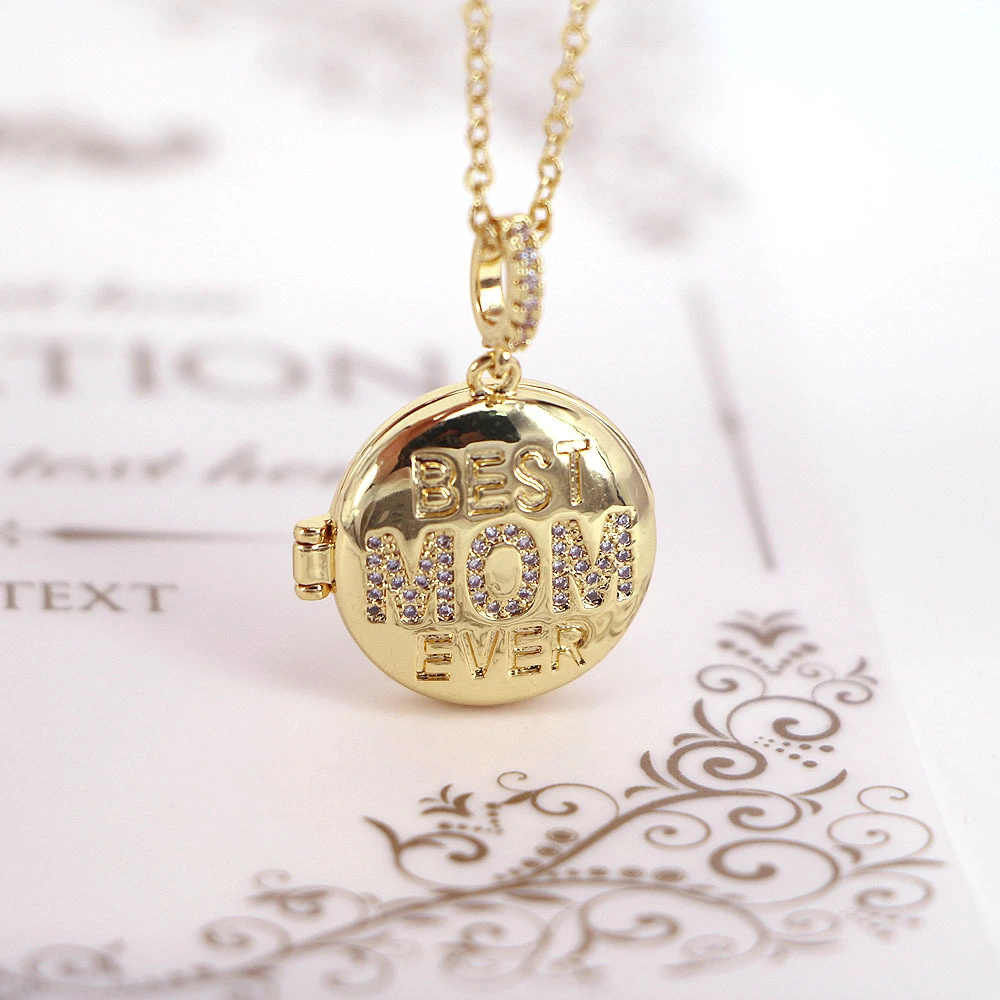 Mother's Day Creative Letter Round Diamond Pendant Necklace