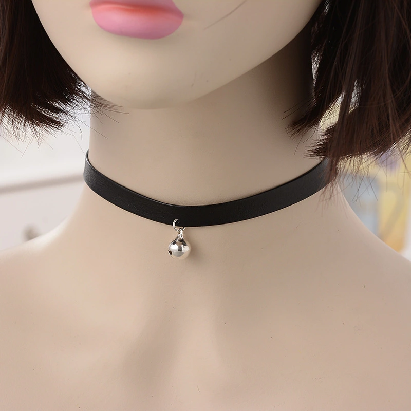 Wide Leather Short Necklace Bell