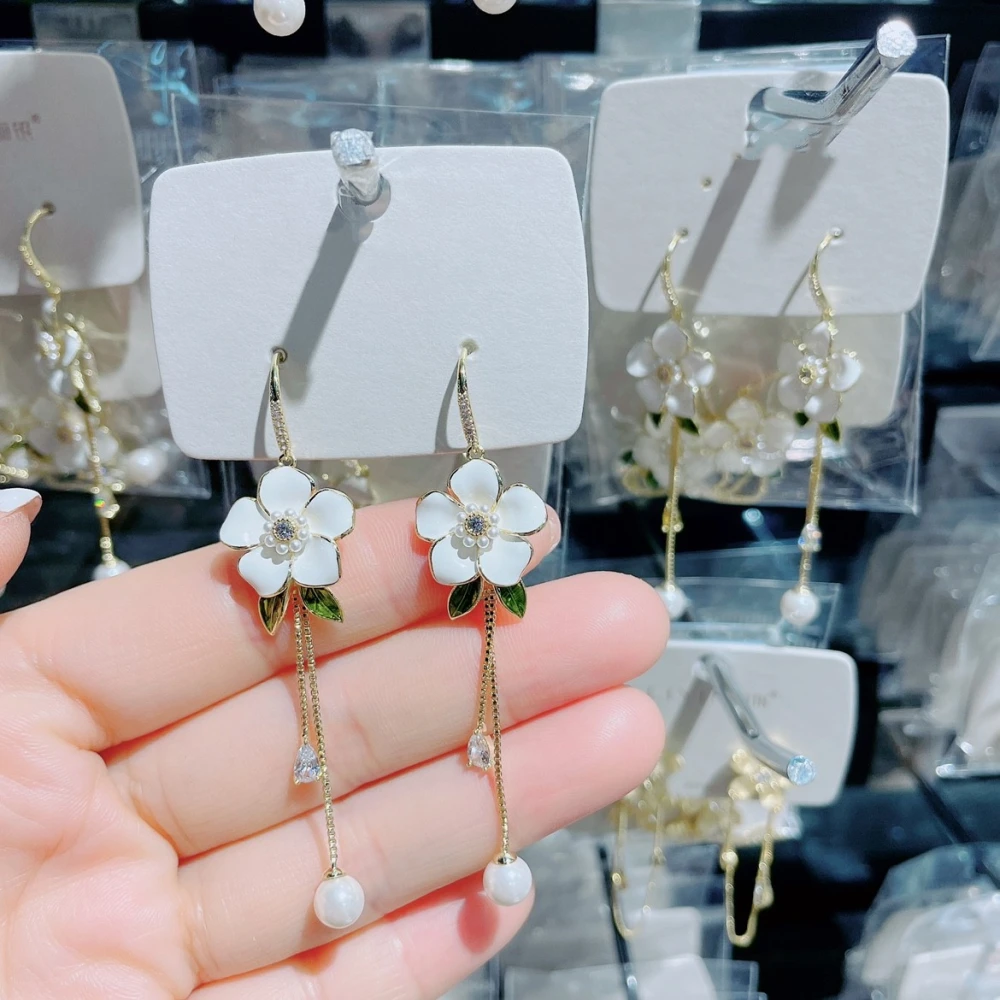 White Flower Tassel Pearl Long Earrings