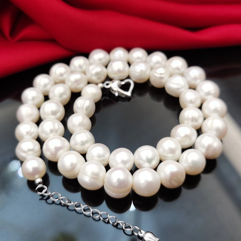 Round White Natural Freshwater Pearl Necklace