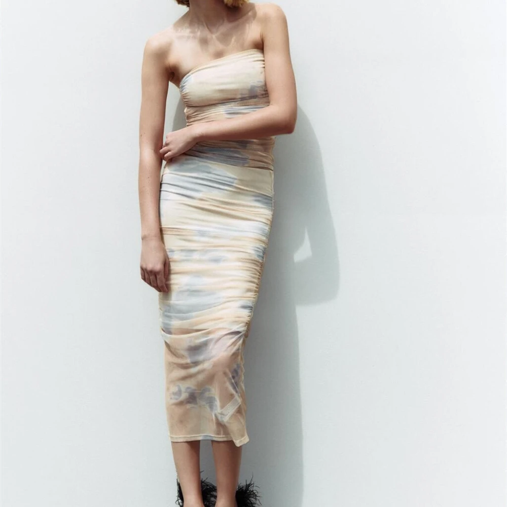 Women's Fashion Temperament Bralette Top Pleated Slim Package Hip Skirt
