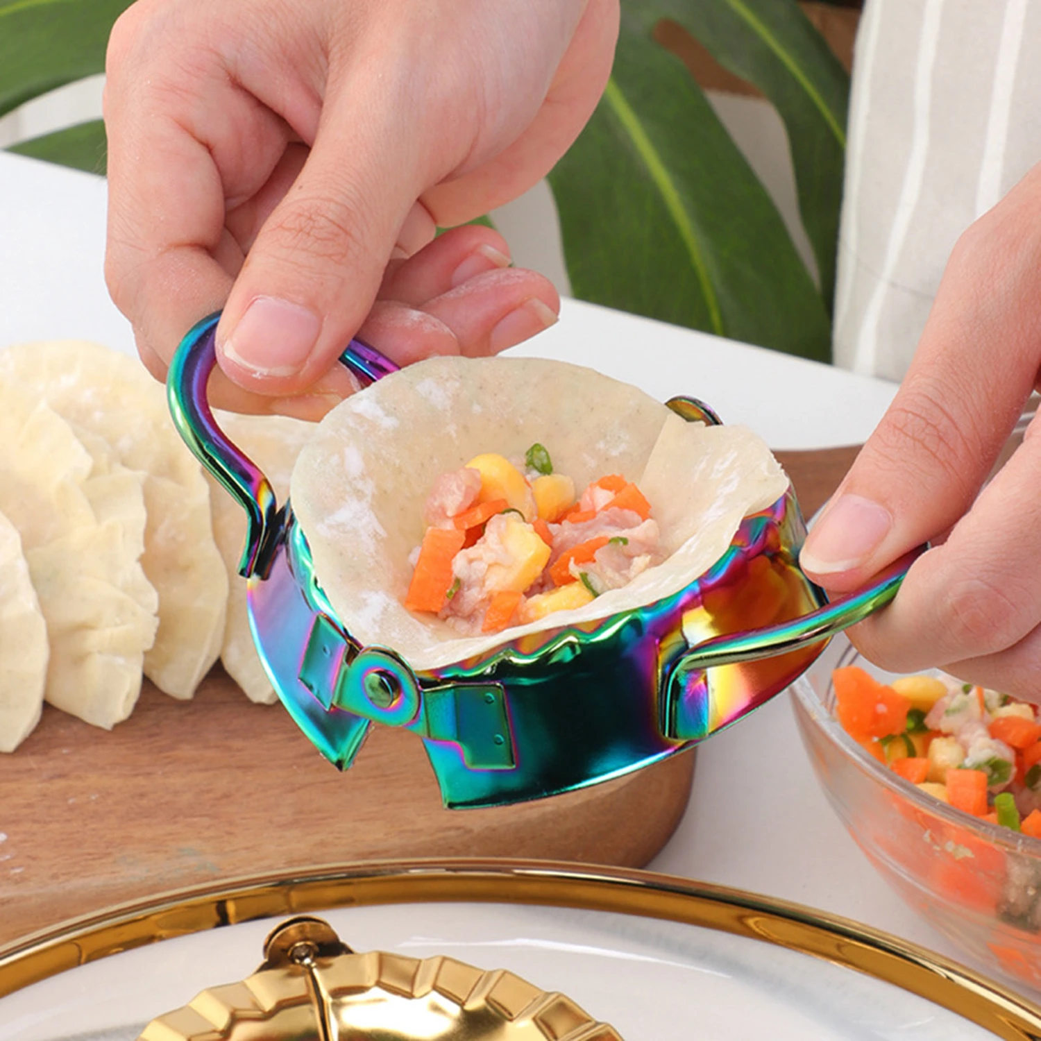 Dumpling Skin Press Anti-Rust Easy to Clean Not Easily Deformed Manual Simple Operation Wrapping Multicolor Stainless Steel Dumpling Maker Home Supply
