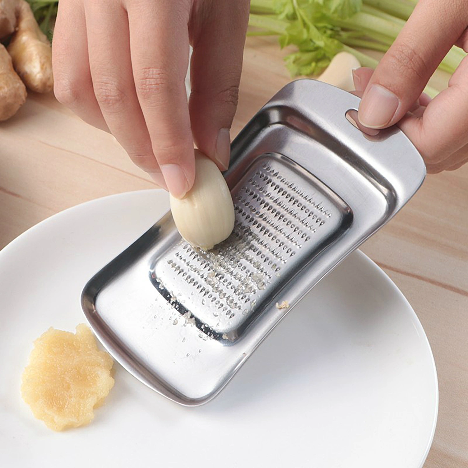 Garlic Grater Sharp Multi Holes No Odor Anti-block Anti-rust Grind Ginger Stainless Steel Non-electric Fruit Vegetable Press Mincer Kitchen Tool