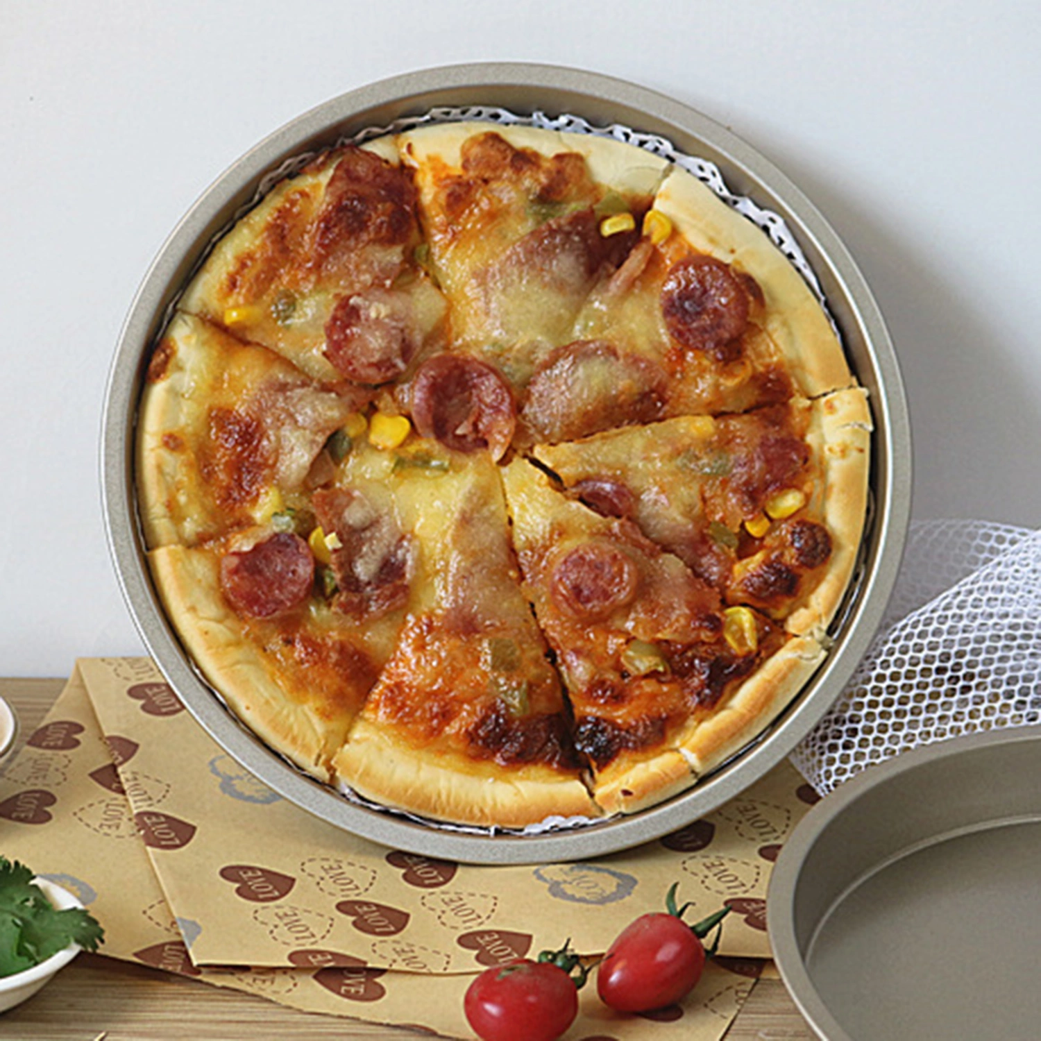 Round Non-stick Carbon Steel Pizza Crisper Pan Tray Home Restaurant Bakeware